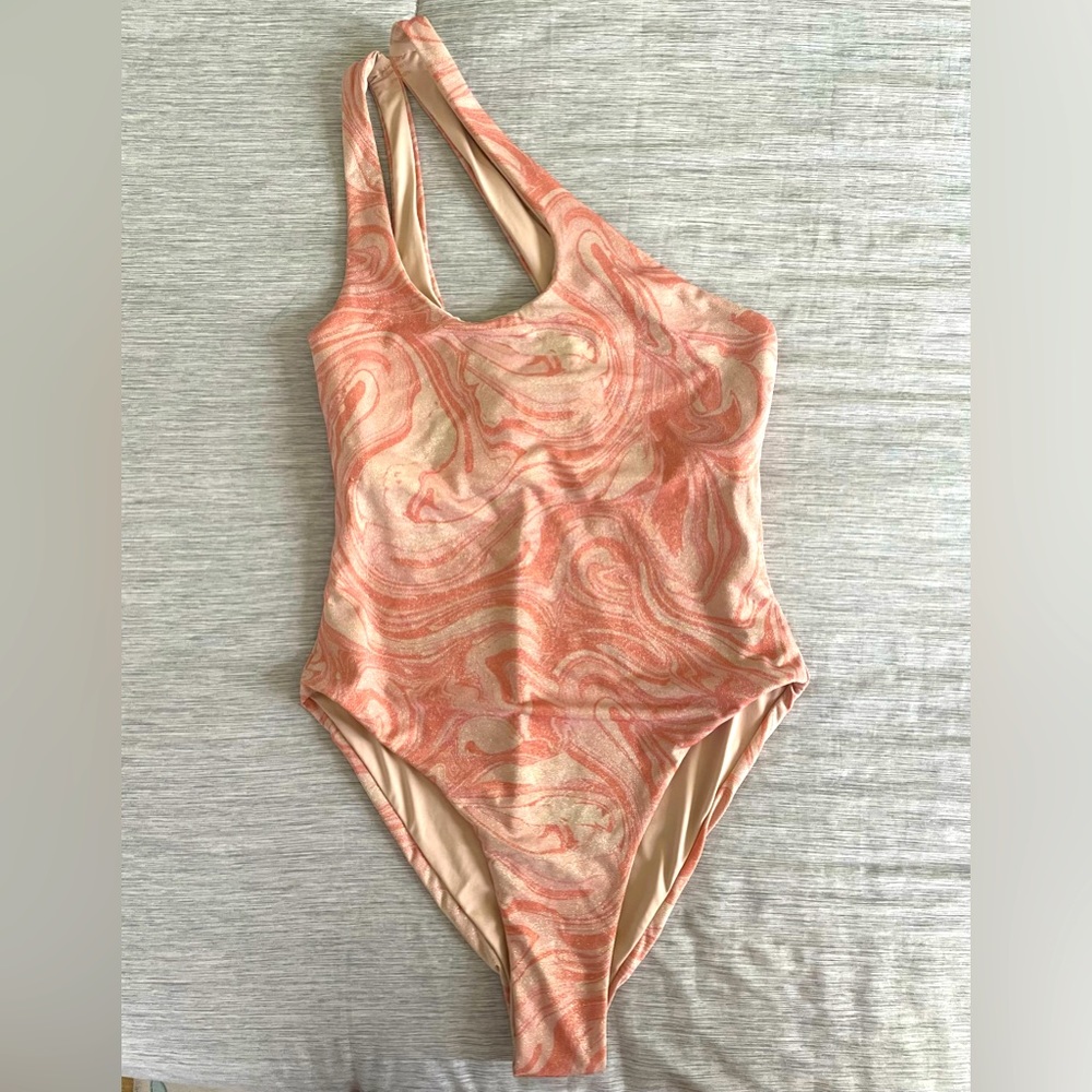 Brand NWT L⭐️ Space bathing suit.